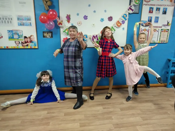 слет юных Василис